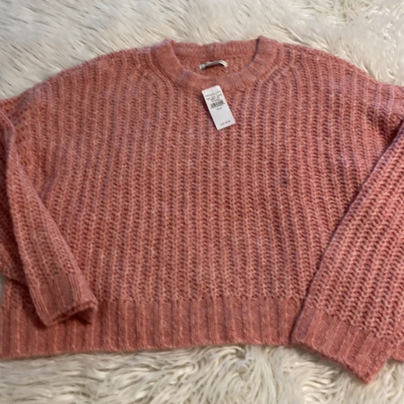 America Eagle Sweater brand new with tags size M length 22” bust 40” - Picture 8 of 12